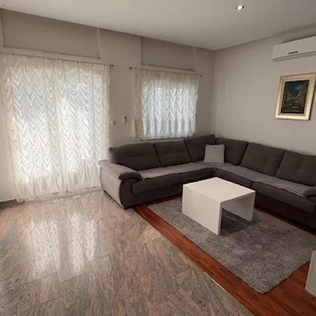 Casa vacanze In Croatia Near Blue & Red Lakes